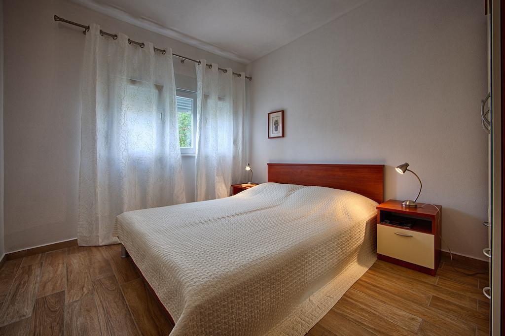 Guesthouse Ksenija Komiža Zimmer foto