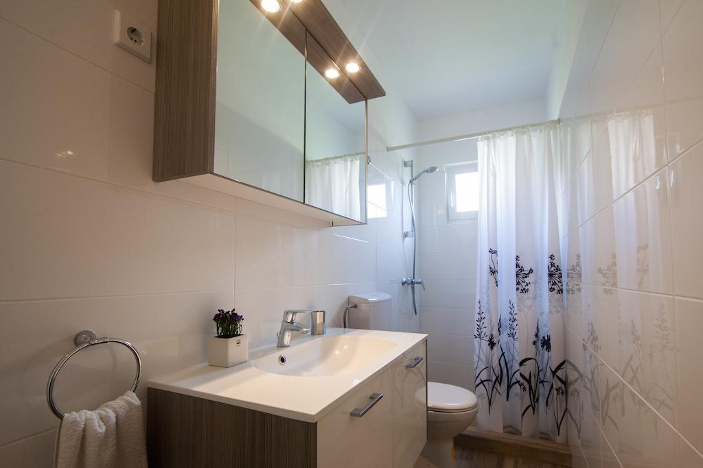 Guesthouse Ksenija Komiža Zimmer foto
